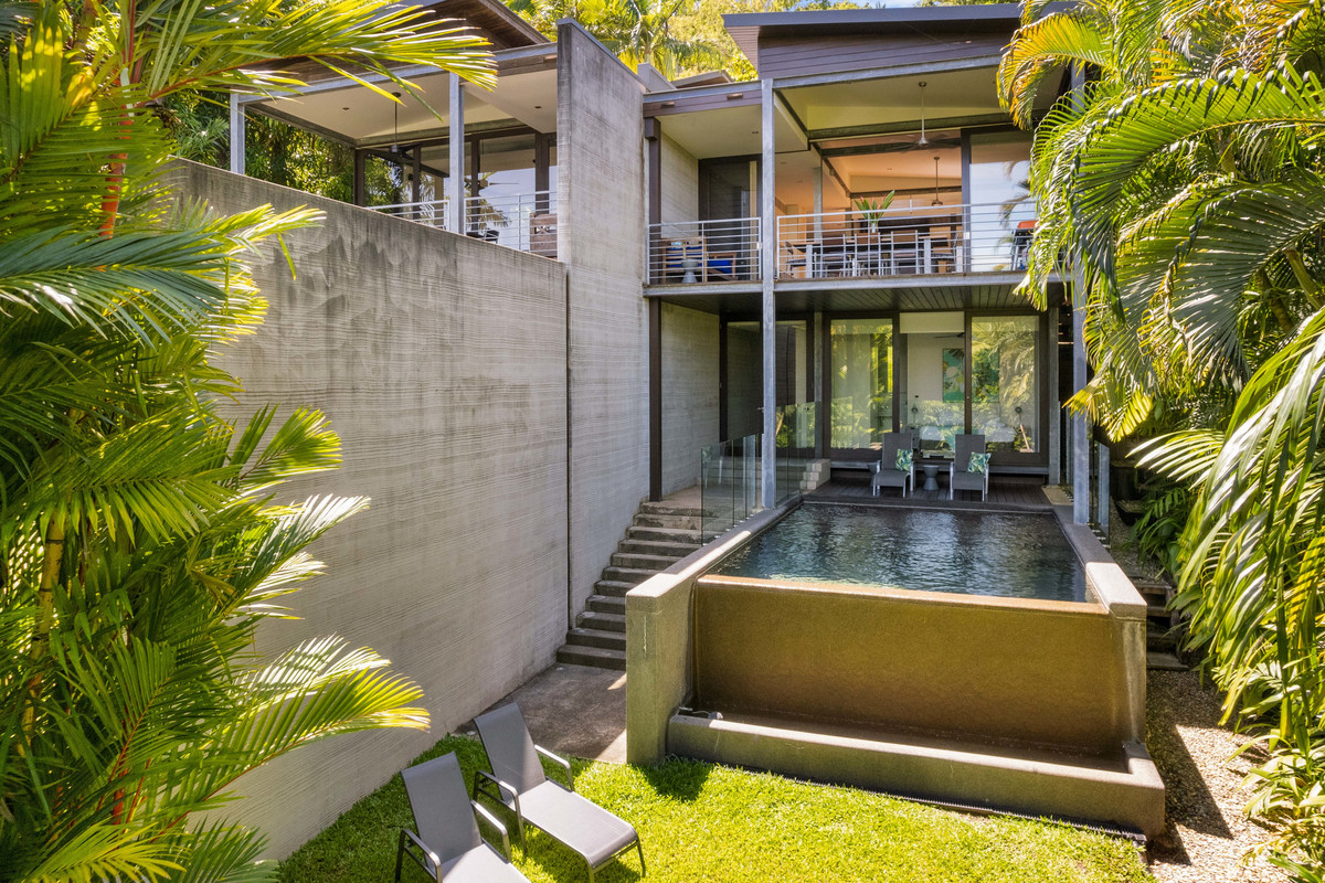 53B Murphy Street 4 Bedroom Villa Close to Town Port Douglas Getaways