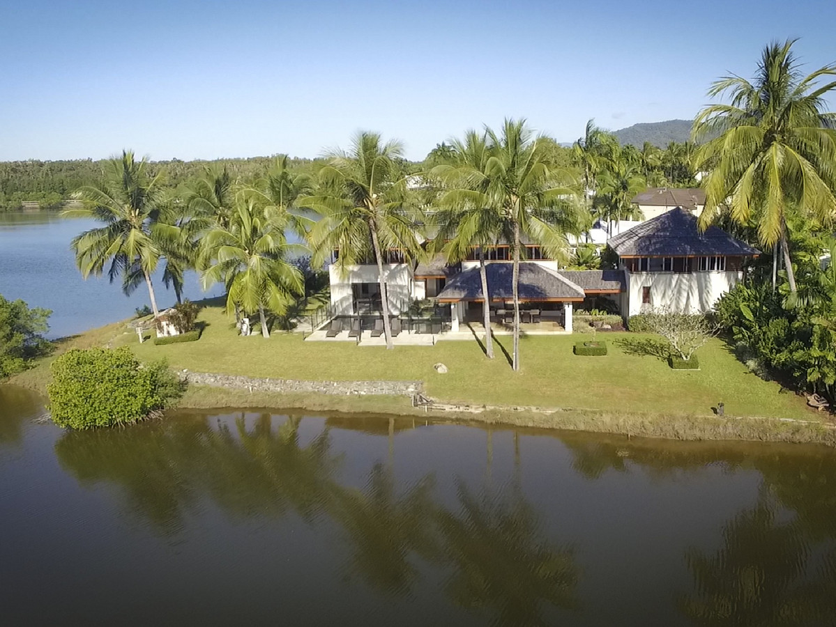 22 Ruby Close 5 Bedroom Home on the Lake Port Douglas Getaways