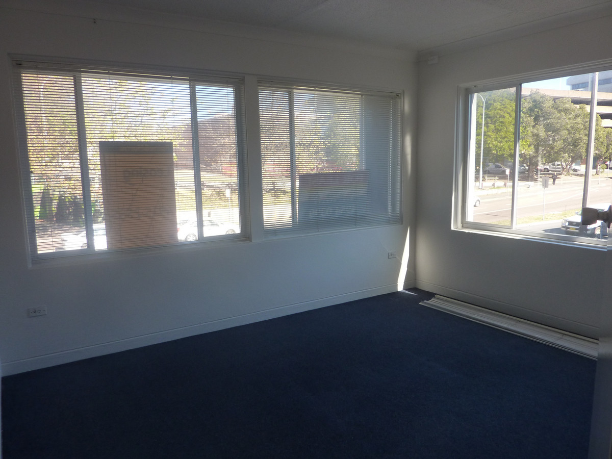  Office Suite in Prime Location with Private Parking