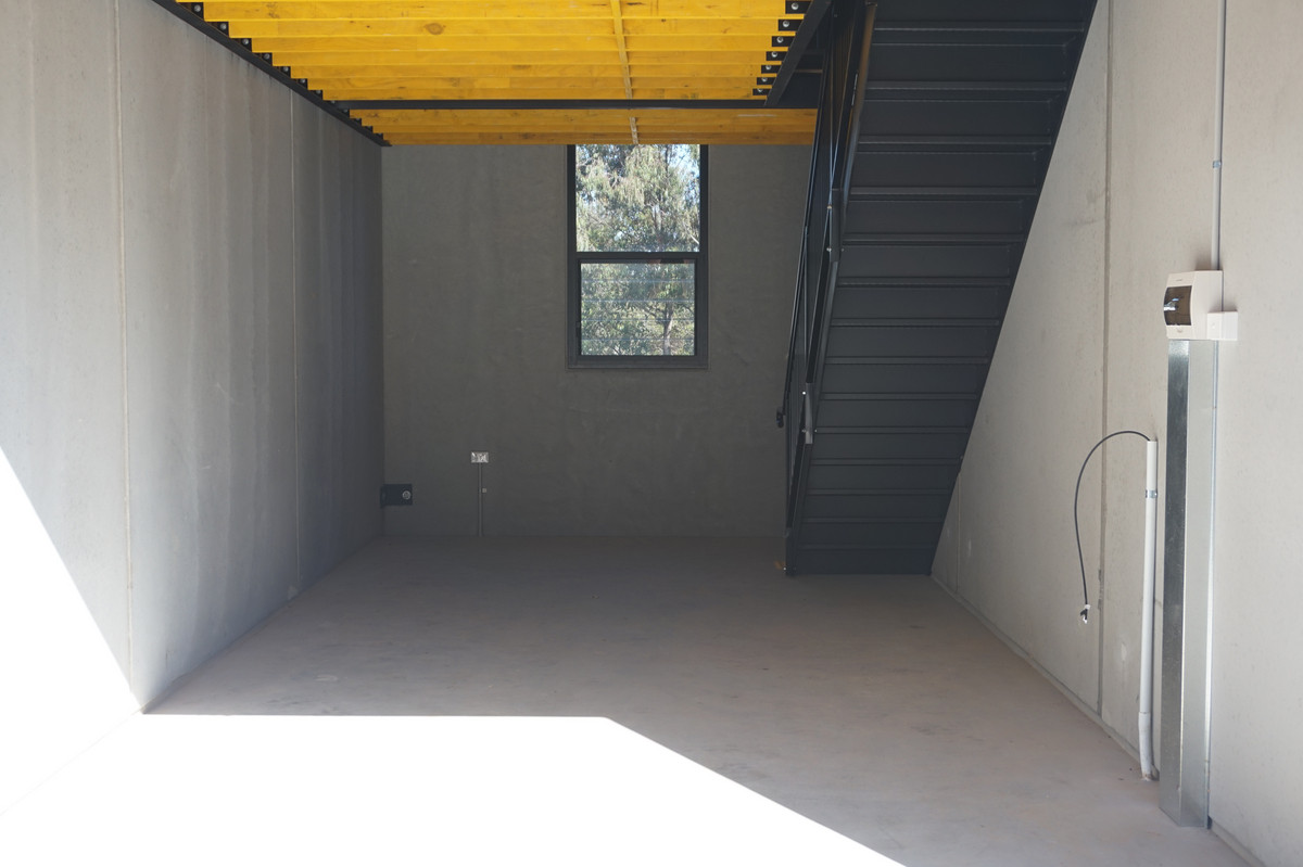  WORK & STORAGE UNIT