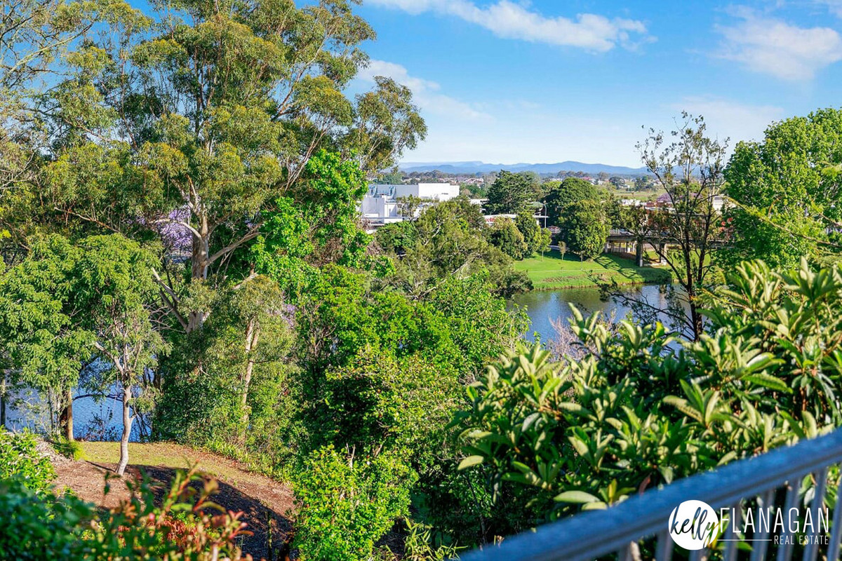 Enchanting East Kempsey Escape Easy Stroll To Town Centre Possible