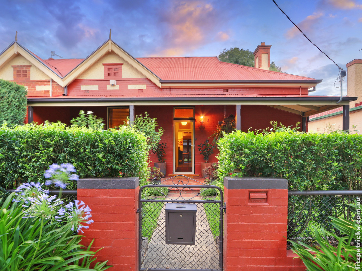 80 Kincaid Street Wagga Wagga • Fitzpatricks Real Estate Wagga Wagga