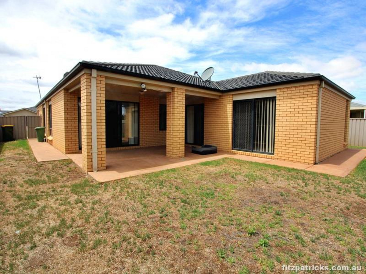 Glenfield Park • Fitzpatricks Real Estate Wagga Wagga