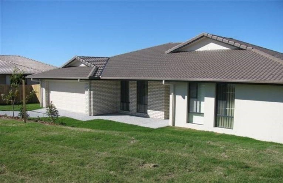 MODERN ORMEAU FAMILY HOME ON A CORNER BLOCK! One Agency Northern