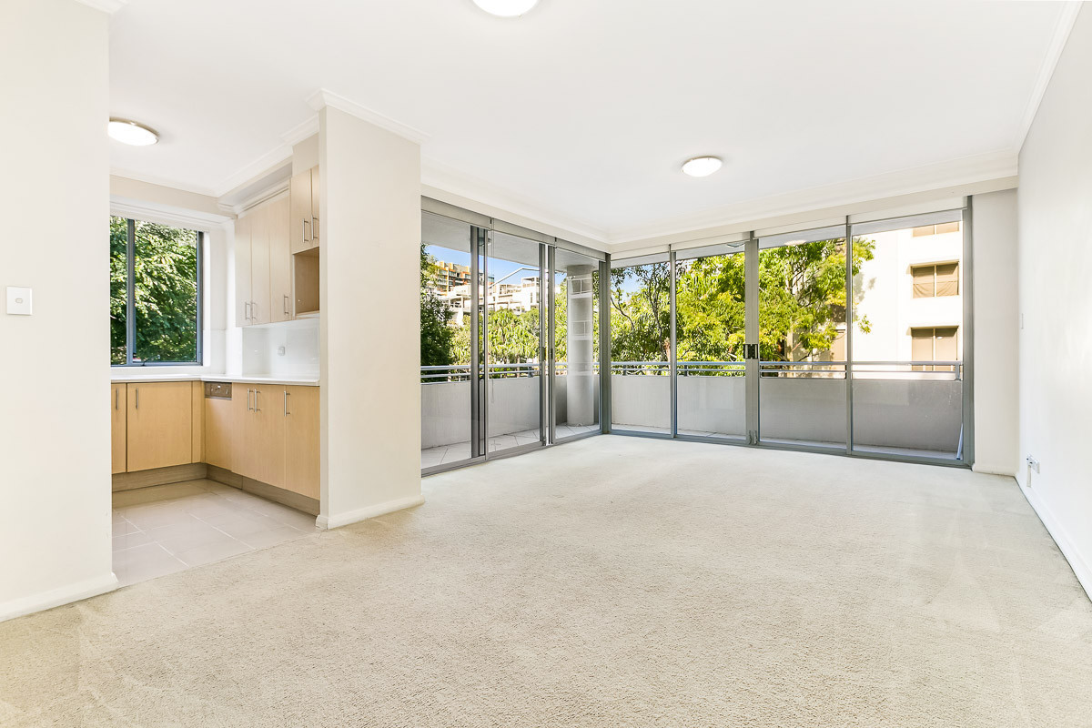 Lovely 2 Bedroom Unit in Waterloo!