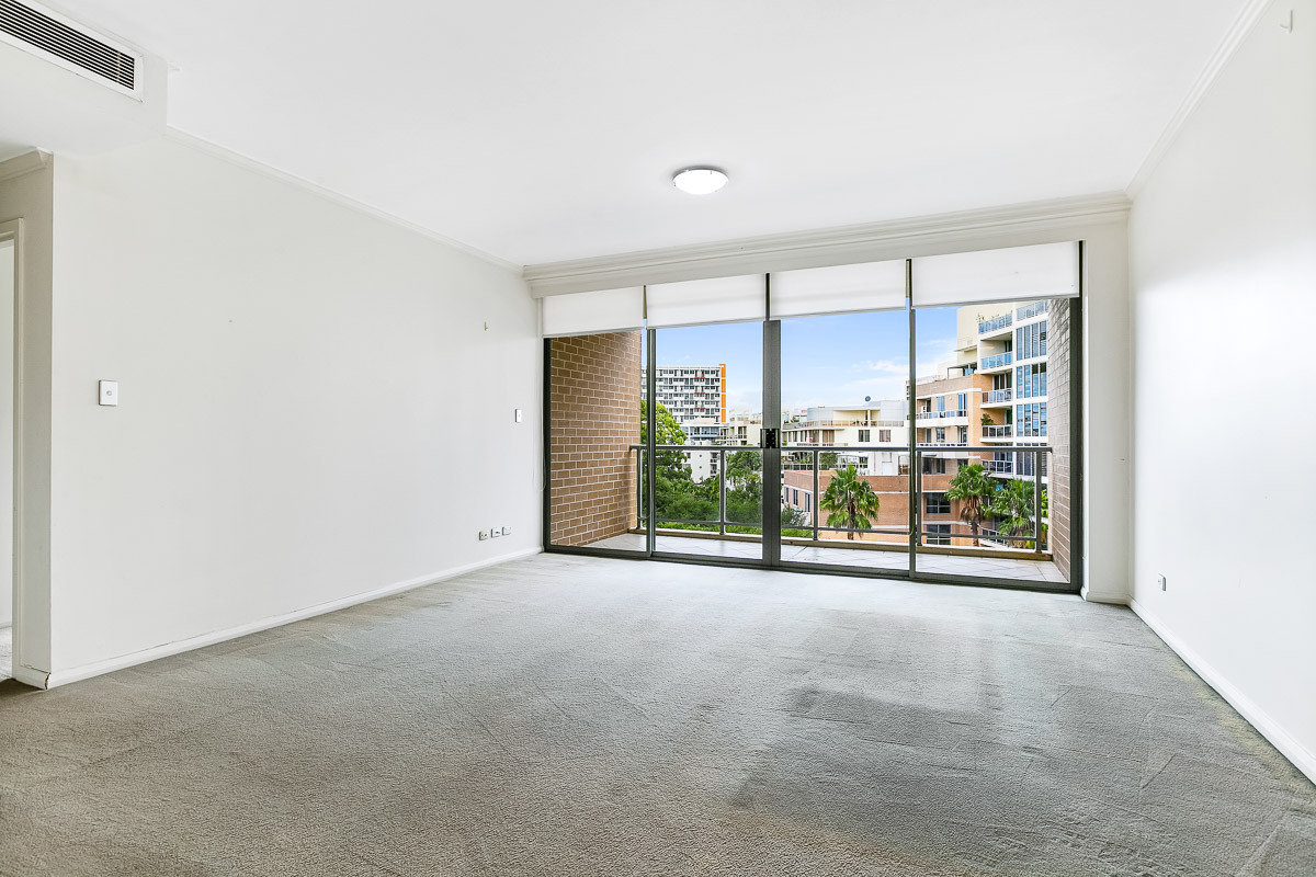 Comfortable 2 Bedroom Apartment in Waterloo!