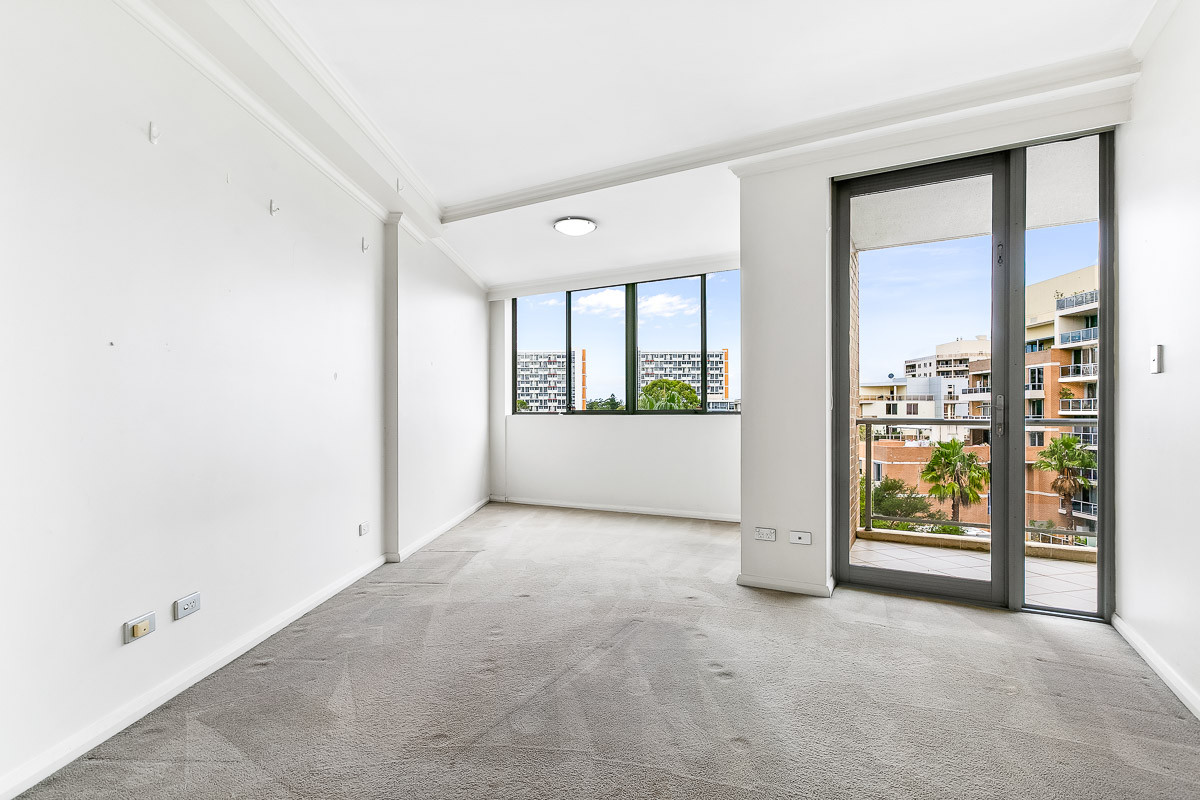 Comfortable 2 Bedroom Apartment in Waterloo!