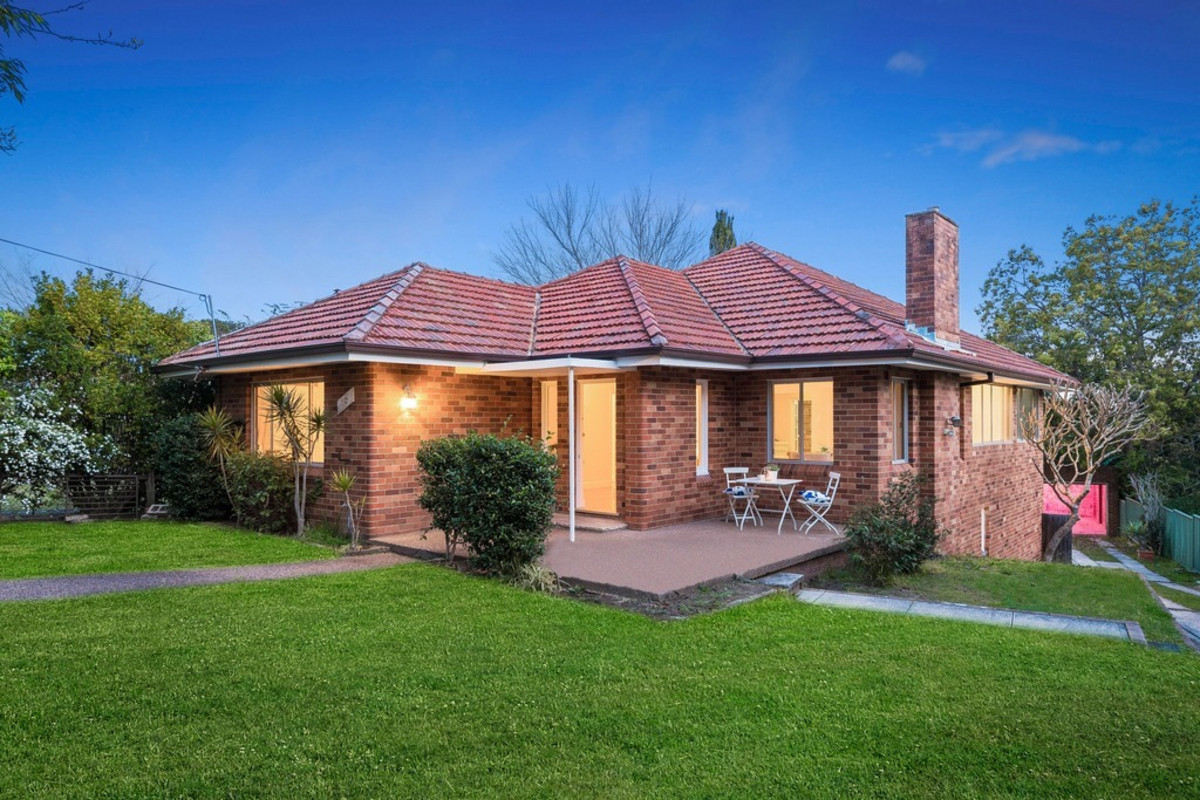  Charming DoubleBrick Home in Prime Location